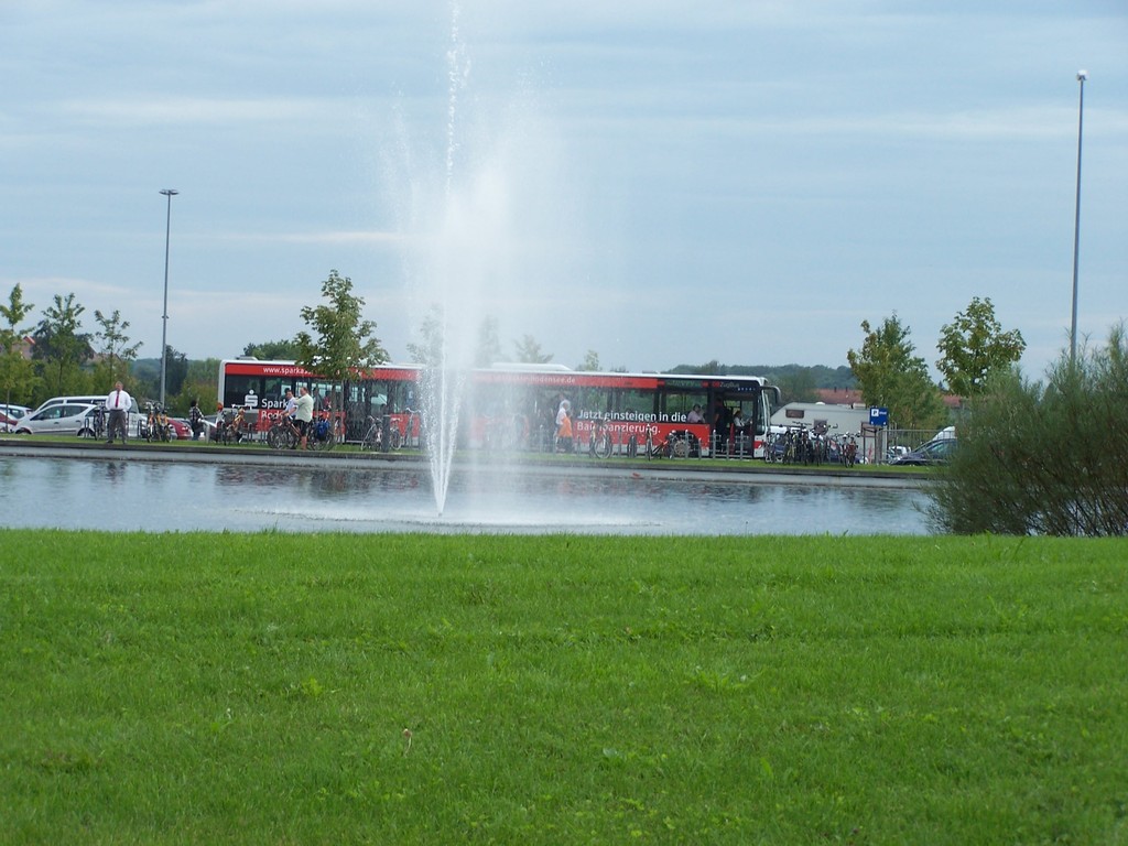 Pendelbus an der Messe West