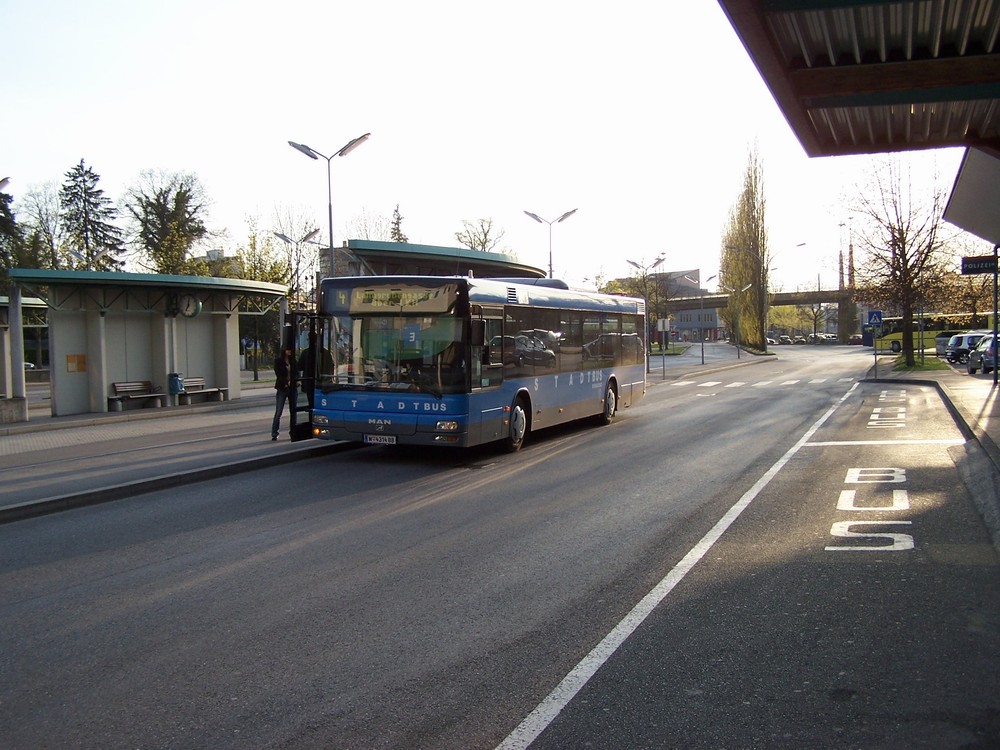 W-431488 B - Busbahnhof