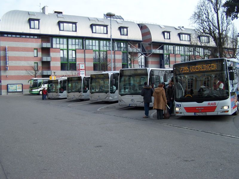 4x Stadtverkehr + RAB 616 FN - Stadtbahnhof