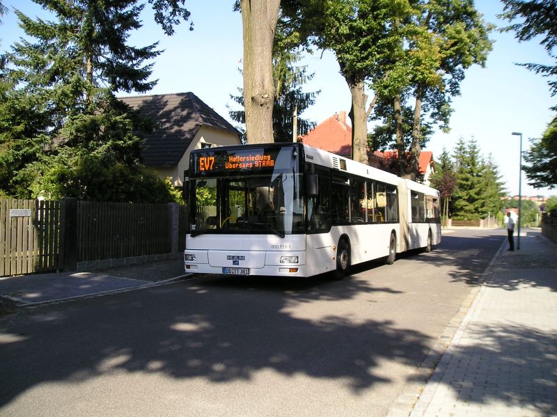 900 151-1 Weixdorf - Mittelschule