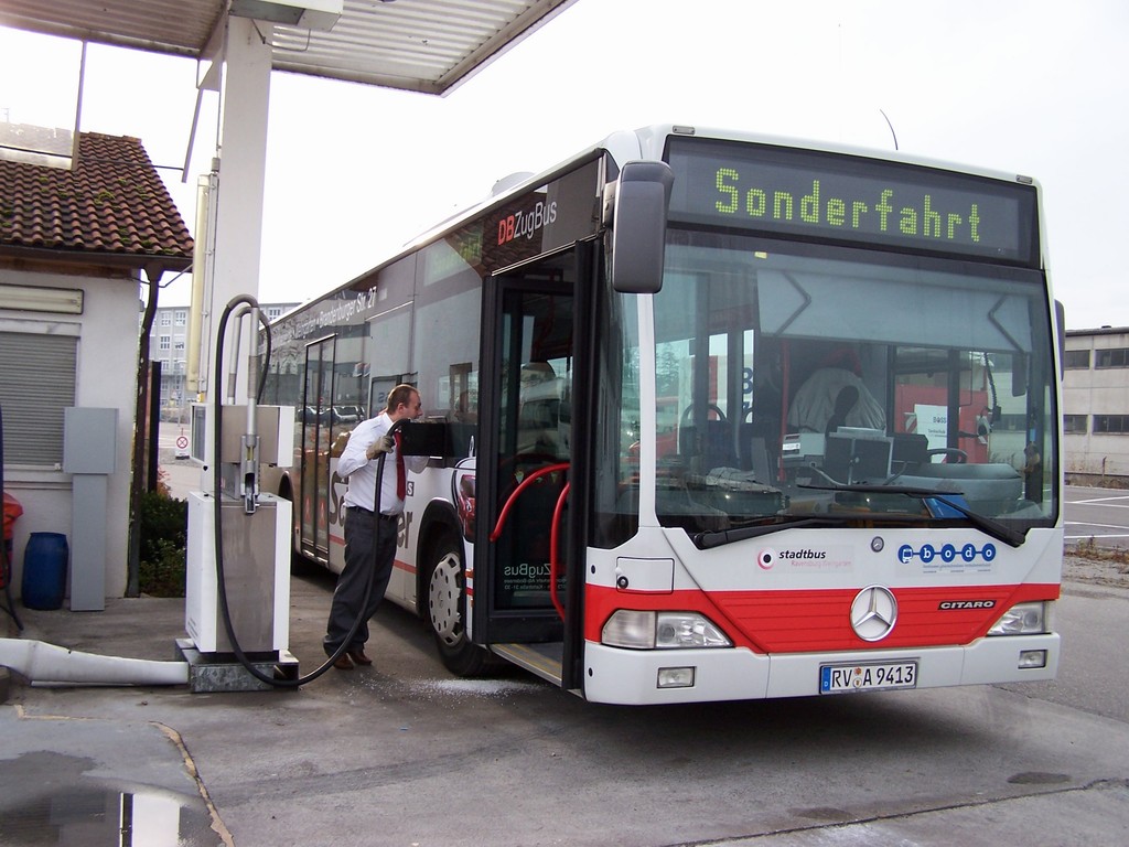 413 beim Tanken