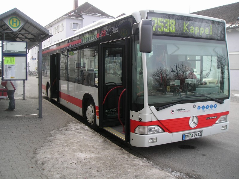 9412 am Busbahnhof