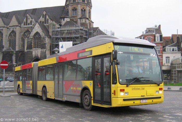 Van Hool AG300