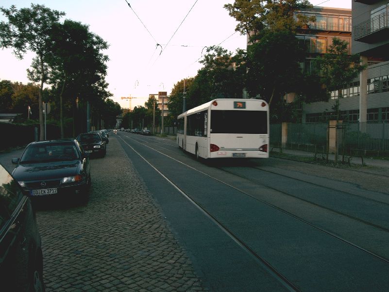 weißer Solaris Urbino hinten