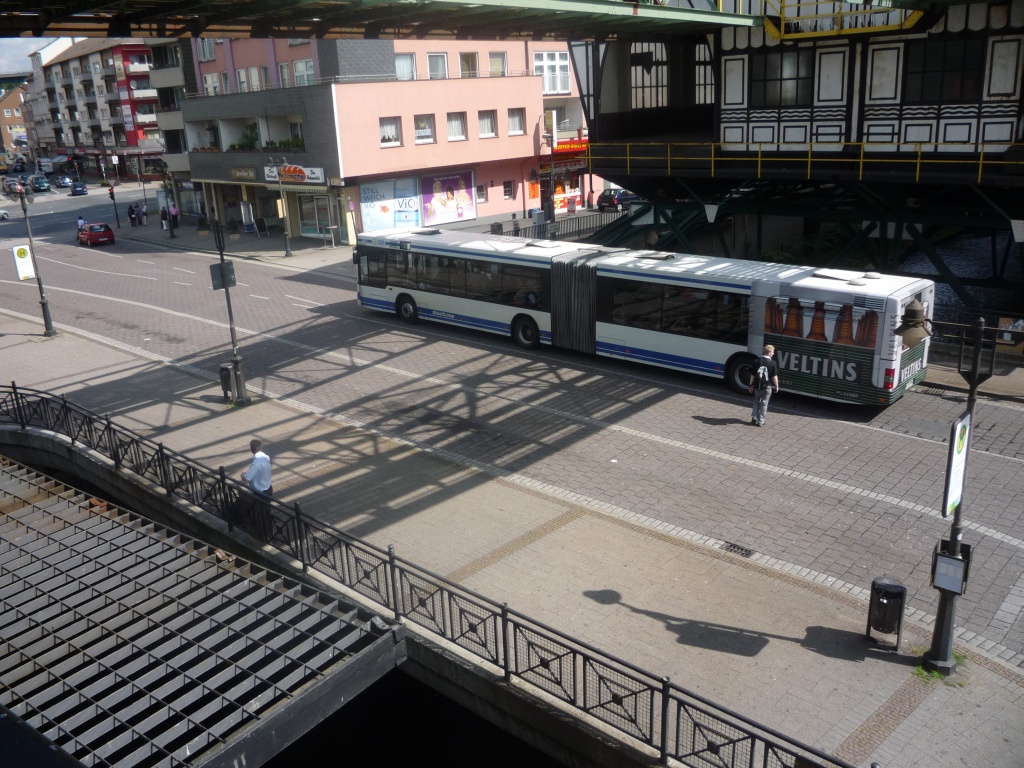 Ein Bus von oben