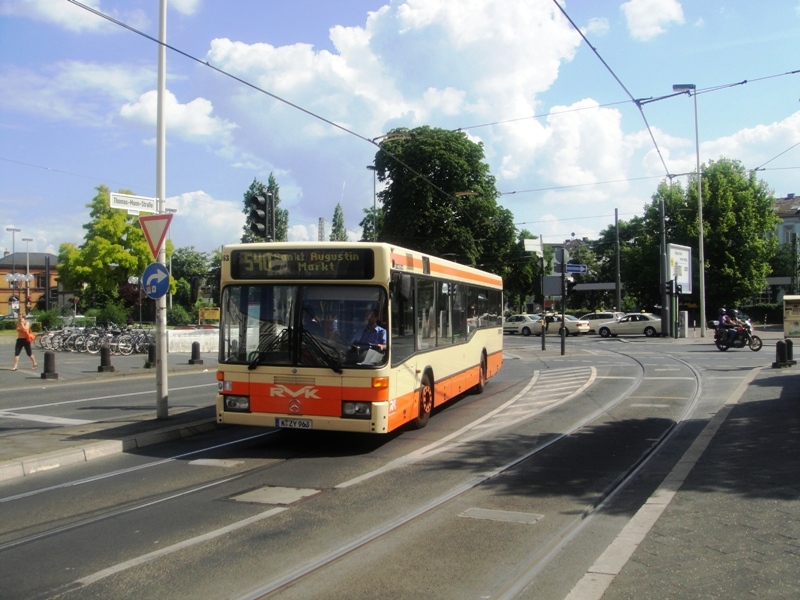 RVK 963 T.-Mann-Straße