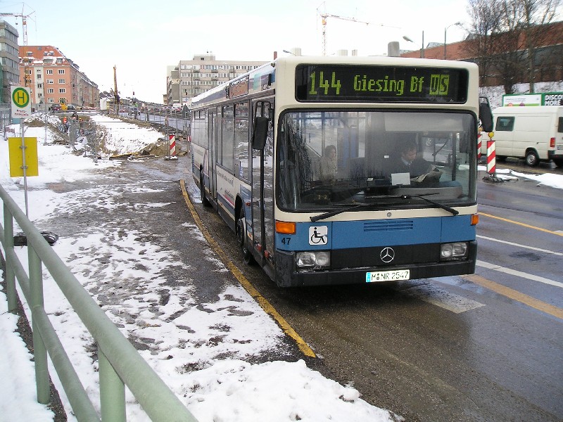 O405 der MVG am Ostbahnhof