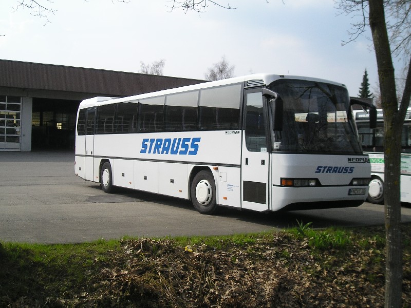 Neoplan Strauss