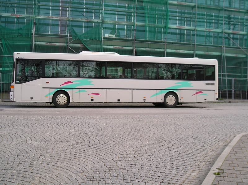 O407 Müller-Reisen am Busbahnhof
