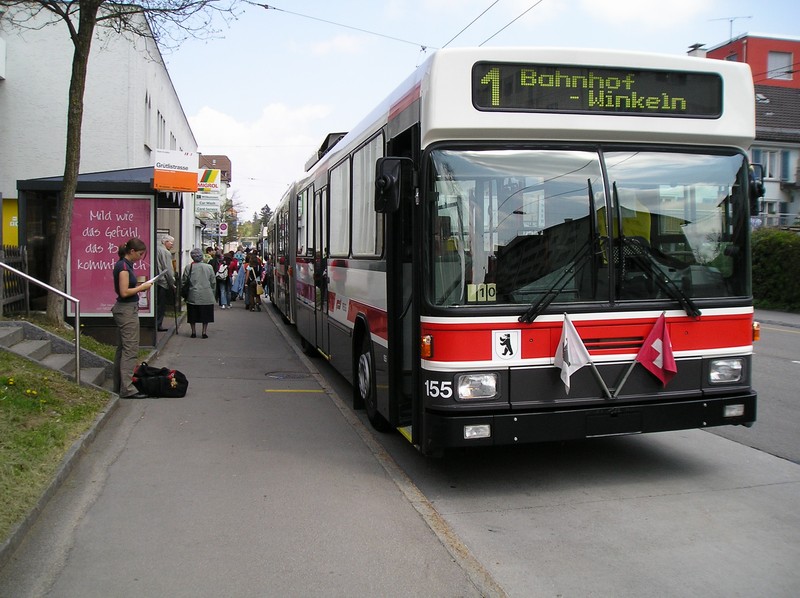 LightTram mit Stromabnehmerprobleme