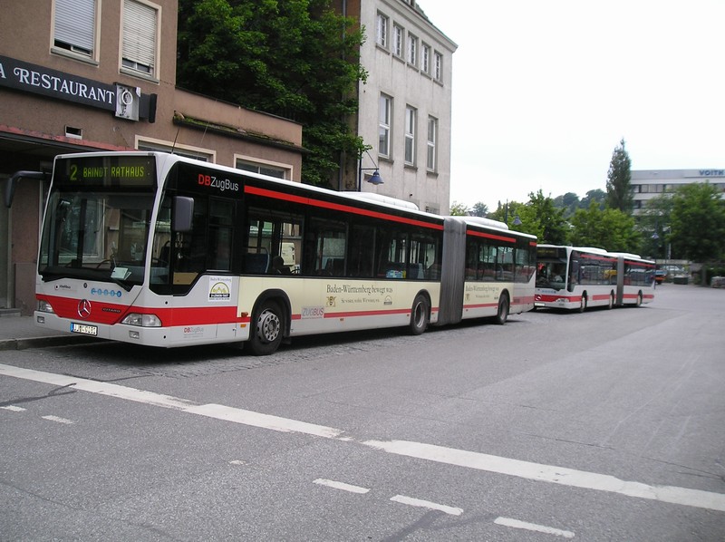 151 + 325 nach Baindt Rathaus