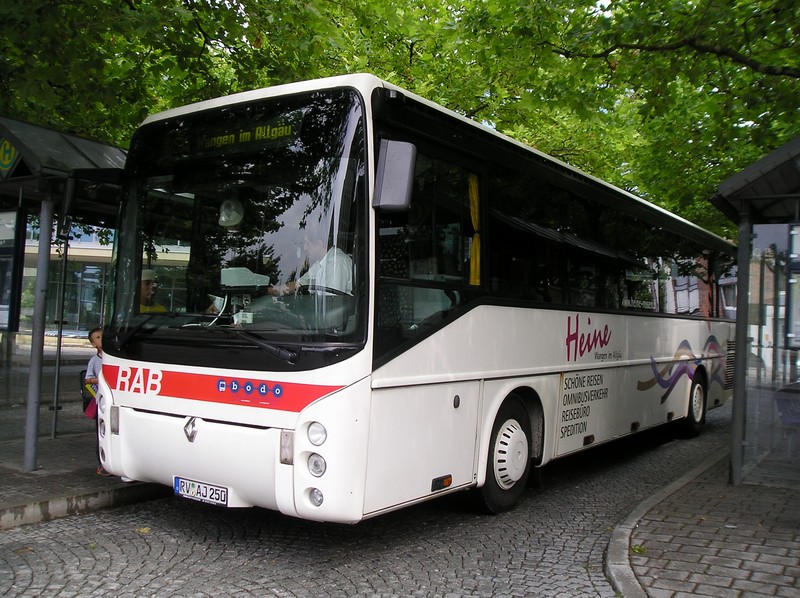 Renaultbus RV Busbahnhof