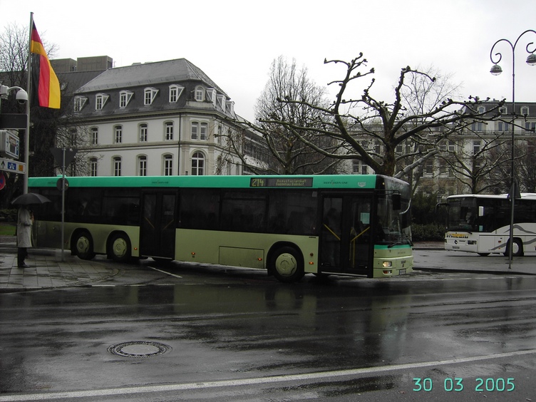 Linie 214 am Augustaplatz