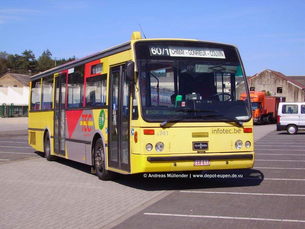 van Hool A600
