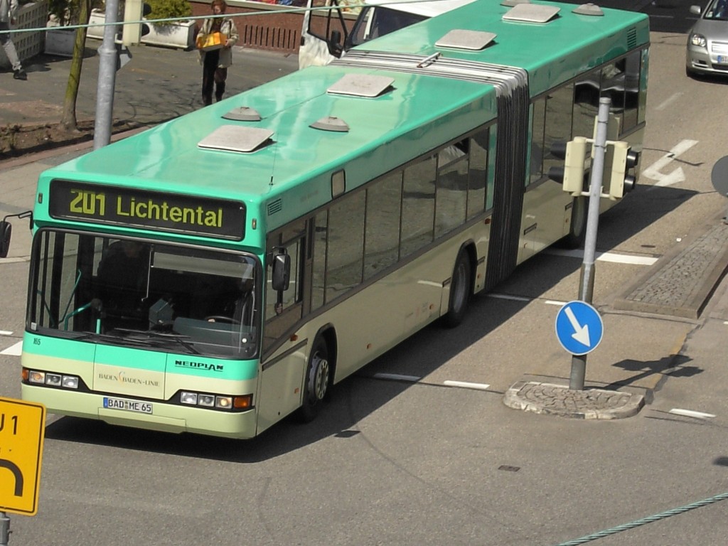 BAD ME 65 Neoplan N4021