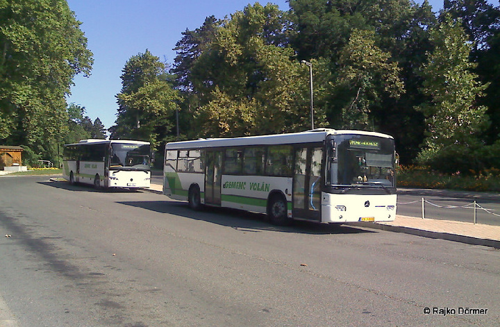 Zwei Mercedes Busse der Gemenc Volán