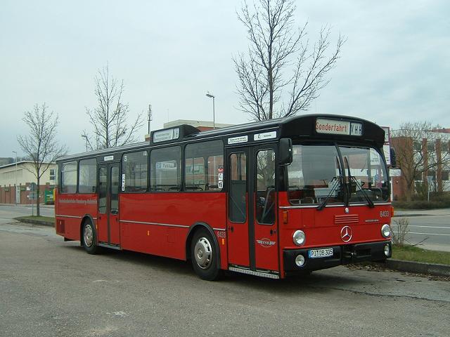 O 305