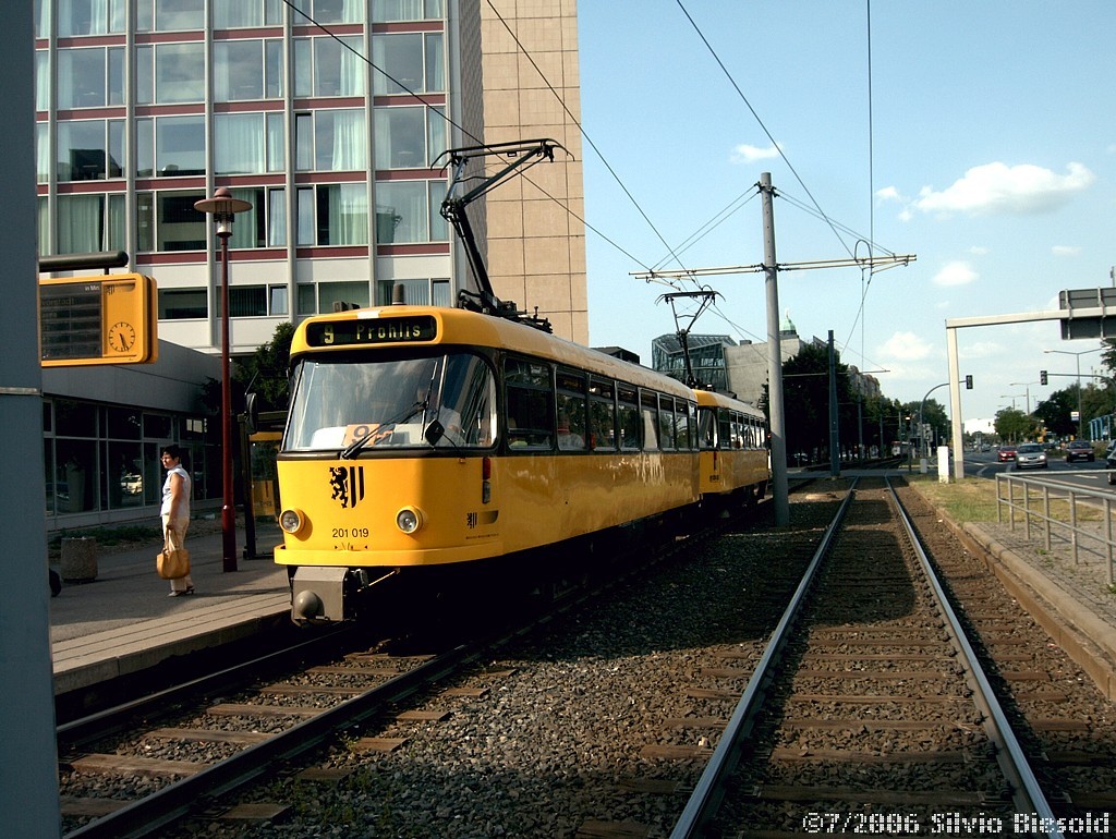Dresden 201 019 (!) Hauptbahnhof Nord