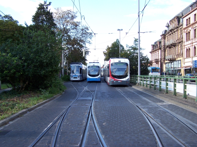 271 + 277 + 123 HD - Bismarckplatz
