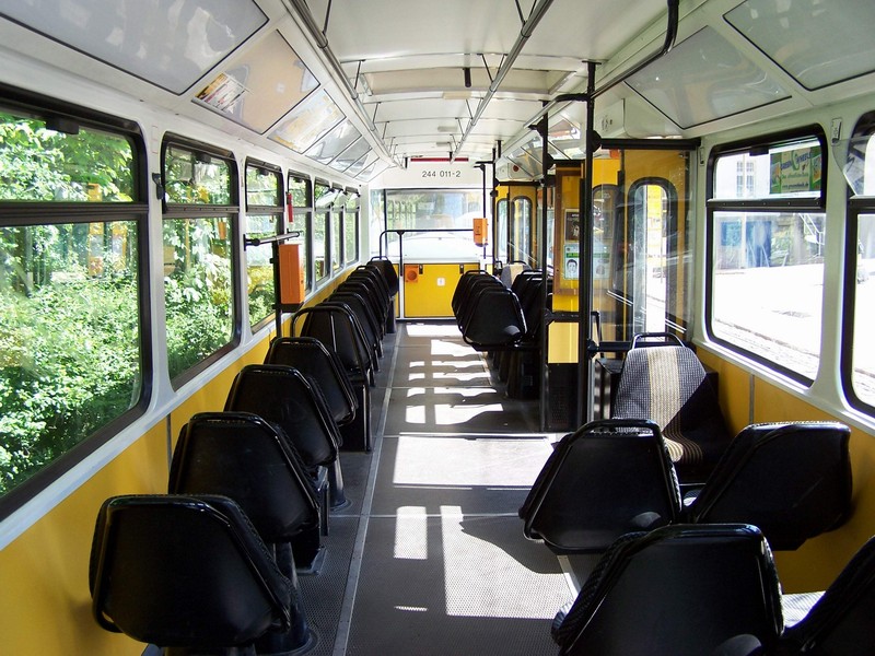 244 011-2 Innenansicht