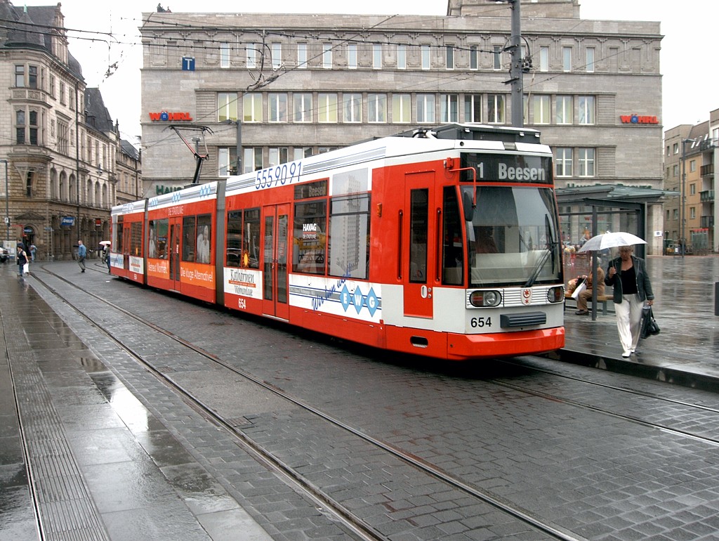 654 Halle Markt
