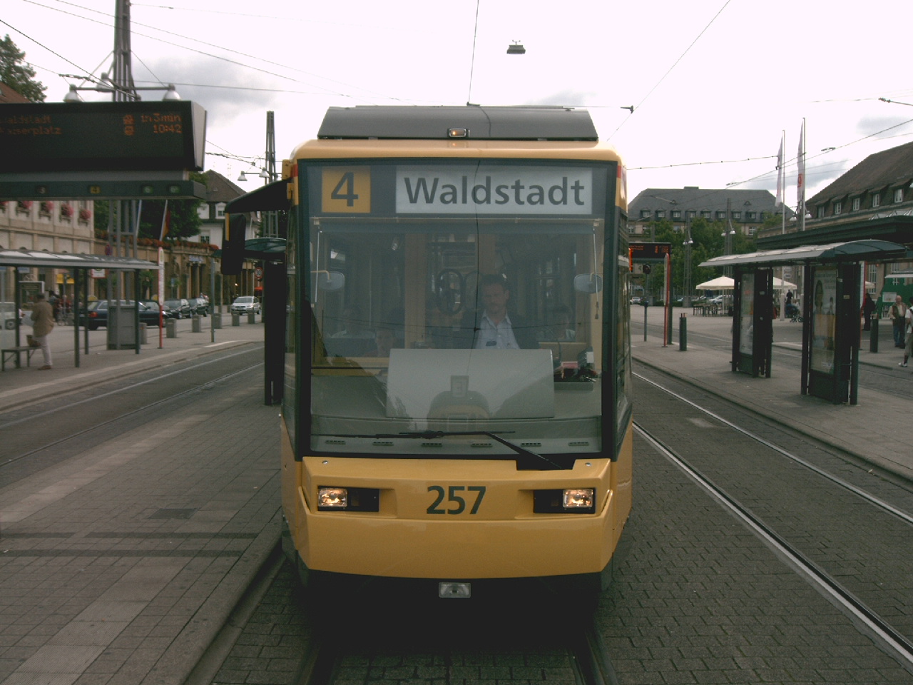 GT6-70D/N vorne