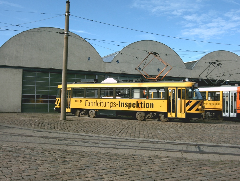 Fahrleitungsinspektionswagen