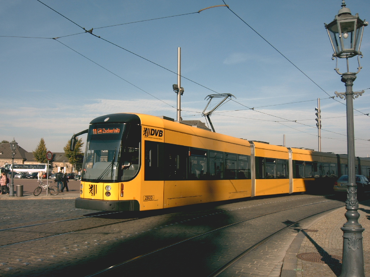 Straßenbahn am Theaterplatz