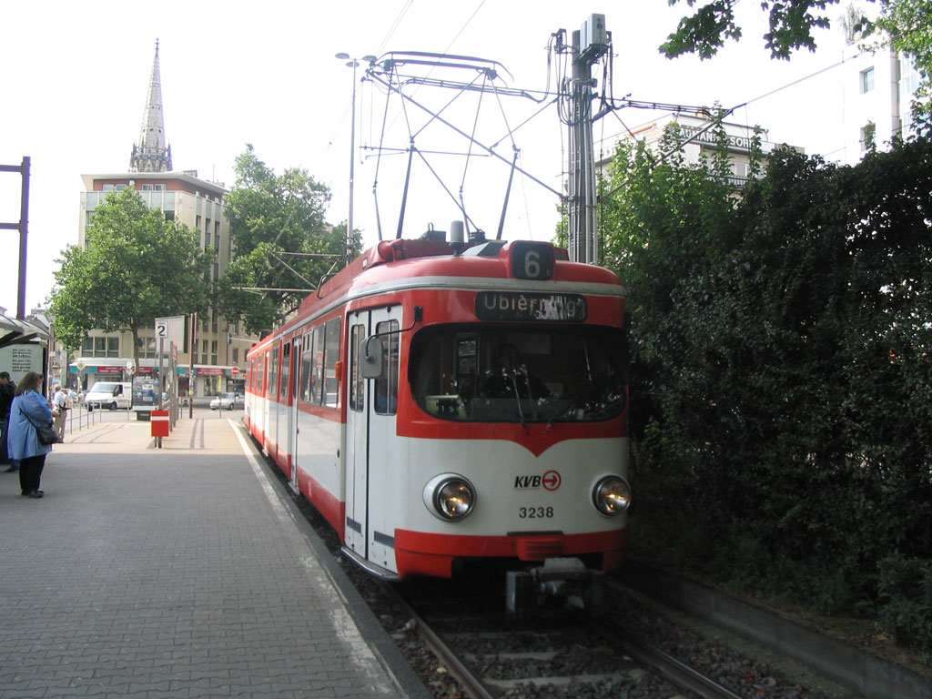 3238 Barbarossaplatz