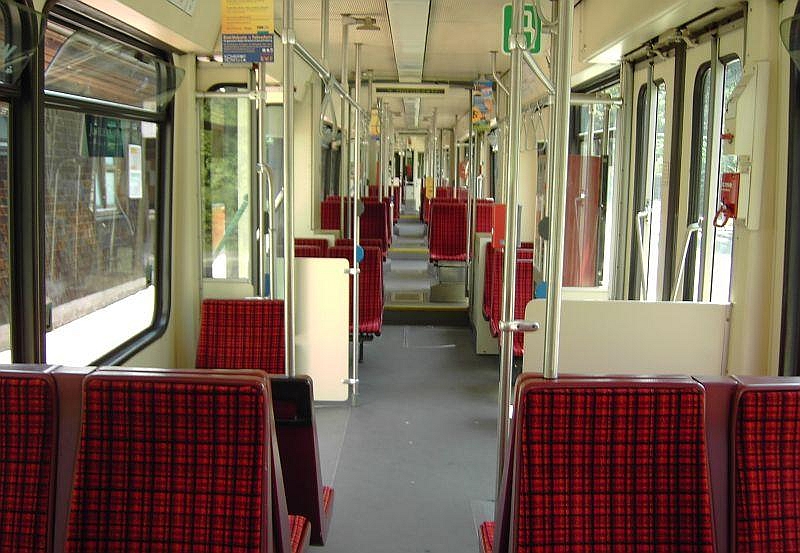 ältere Freibuger Tram innen