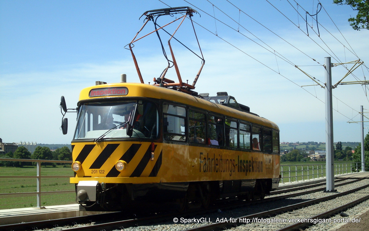 24.05.2011 Fahrleitungs-Inspektion auf der Brückenrampe
