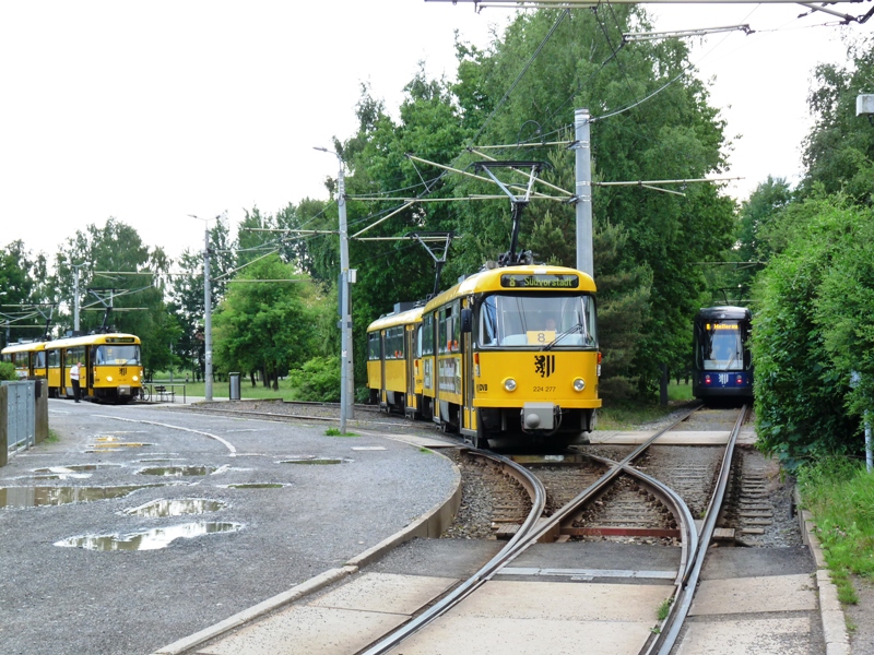 224 267 + 224 227 + NGTD8DD Hellerau - Kiefernweg