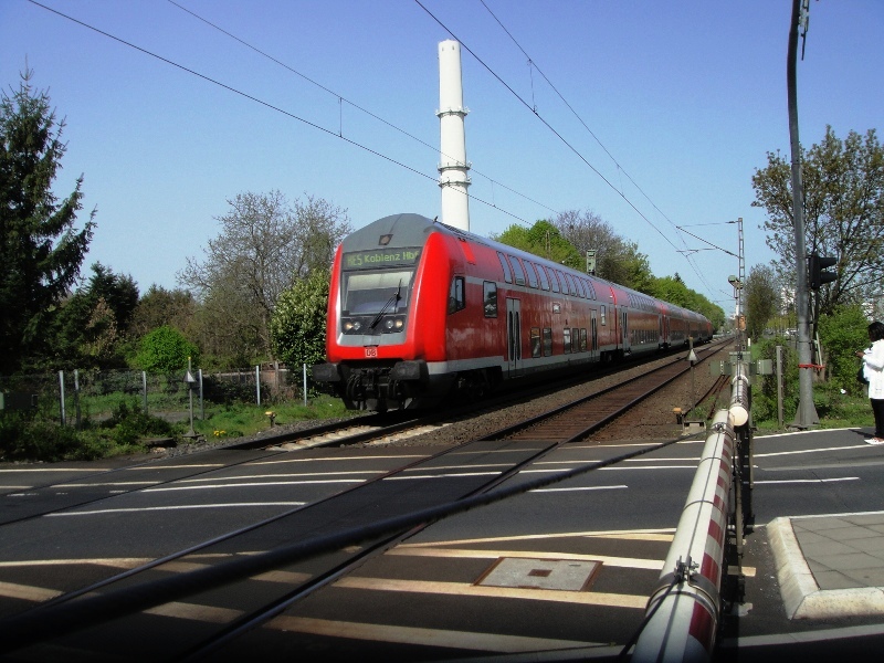 RE5 BÜ Bonn Ollenhauerstraße