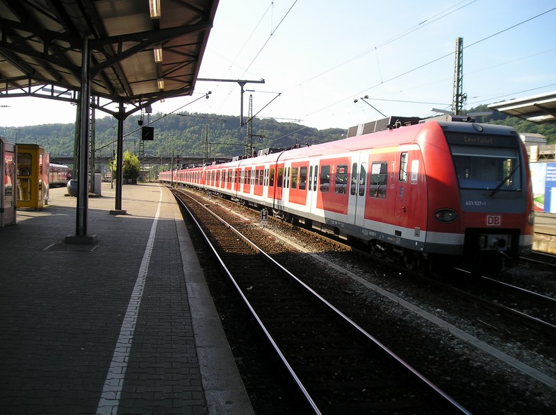 423 527 mit Triple-Traktion in Plochingen