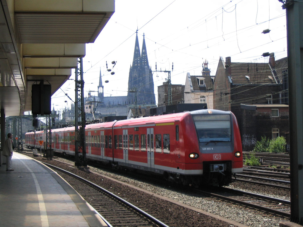 Regionalbahn am Kölner Hansaring