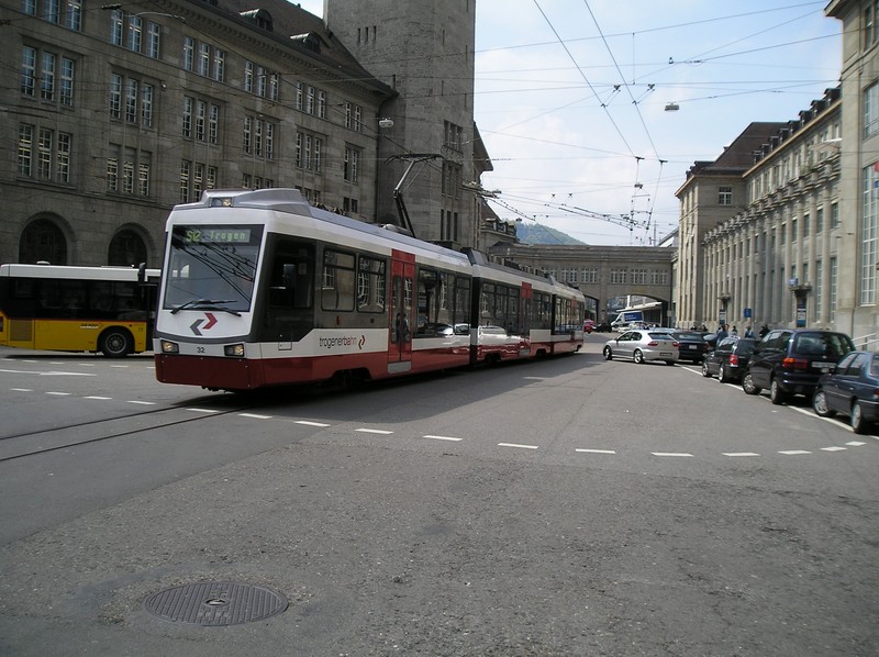 S12 am Hauptbahnhof