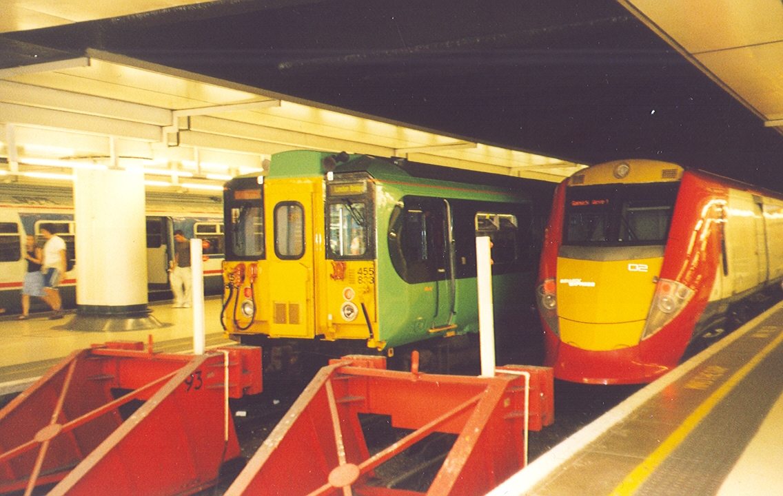 Regionalzüge in der Londoner Victoria Station