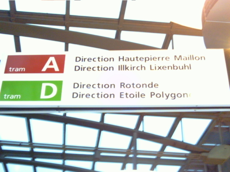 Tram-Hinweisschild
