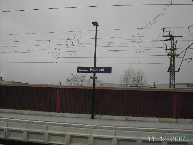 Bahnhofschild Baden-Baden Rebland