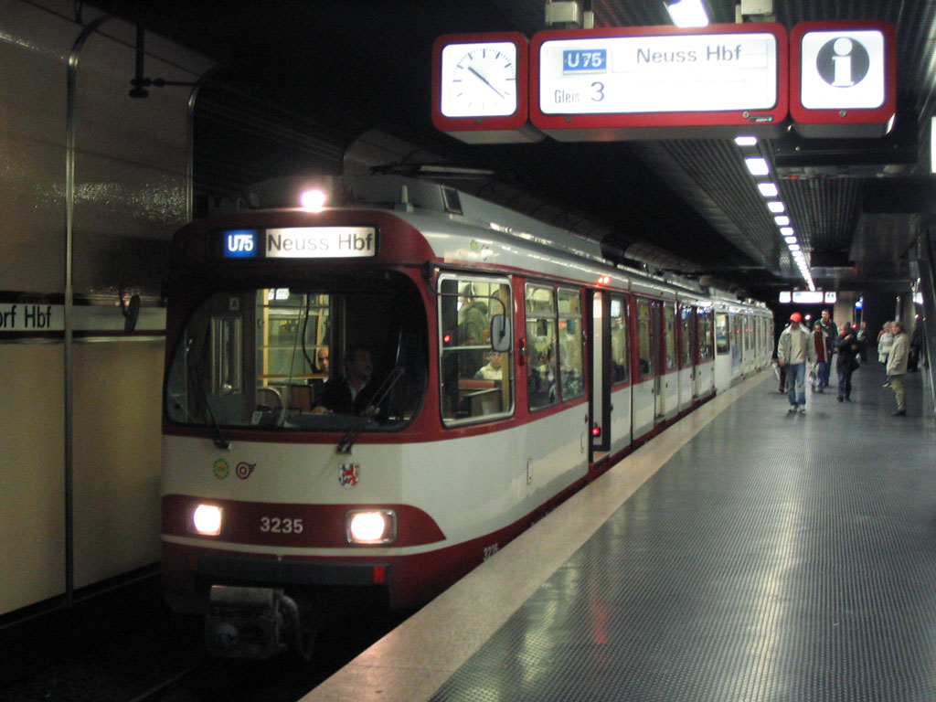 Stadtbahn Düsseldorf - Serie 3200