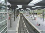 Kleine Bahn im großen Bahnhof ...